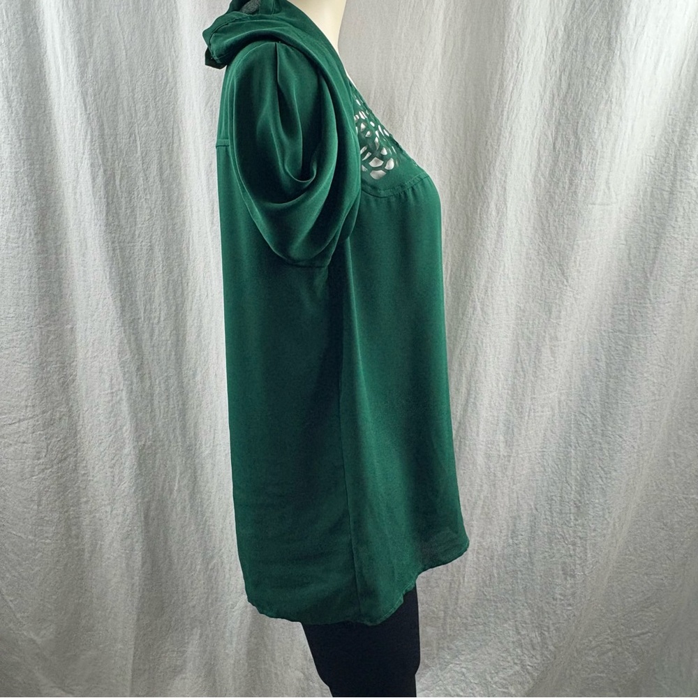 HD In Paris Anthropologie Green Dara Tee Laser Cut Blouse 10 - Picture 7 of 12